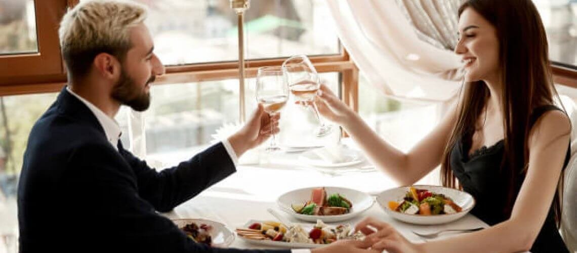 romantic-date-handsome-young-man-attractive-brunette-woman-restaurant_8353-10583-omotaoy7ivb84dn5w48oemaeybjd2t8tlrvbf1g1hk